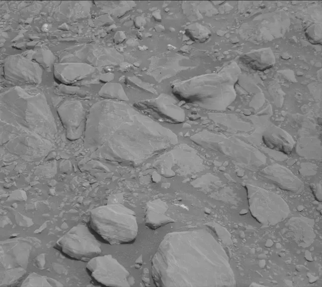Sol 2298: Mast Camera (Mastcam)