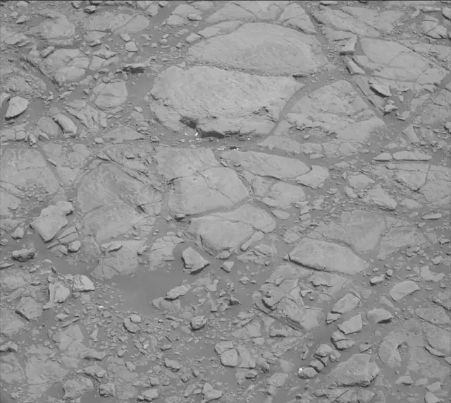 Sol 2300: Mast Camera (Mastcam)