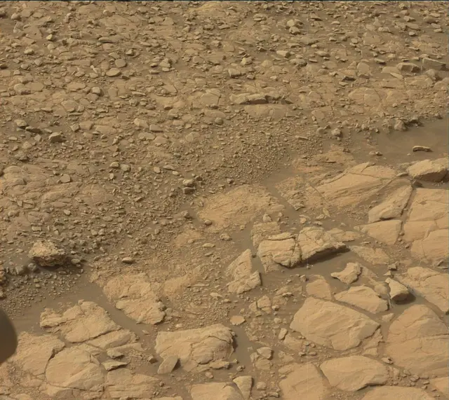 Sol 2300: Mast Camera (Mastcam)