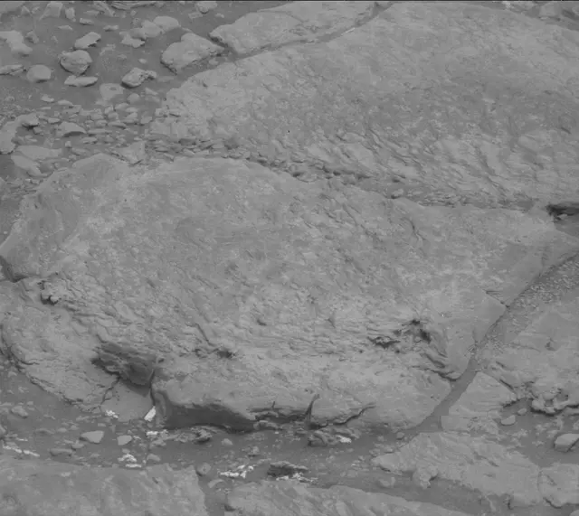Sol 2300: Mast Camera (Mastcam)