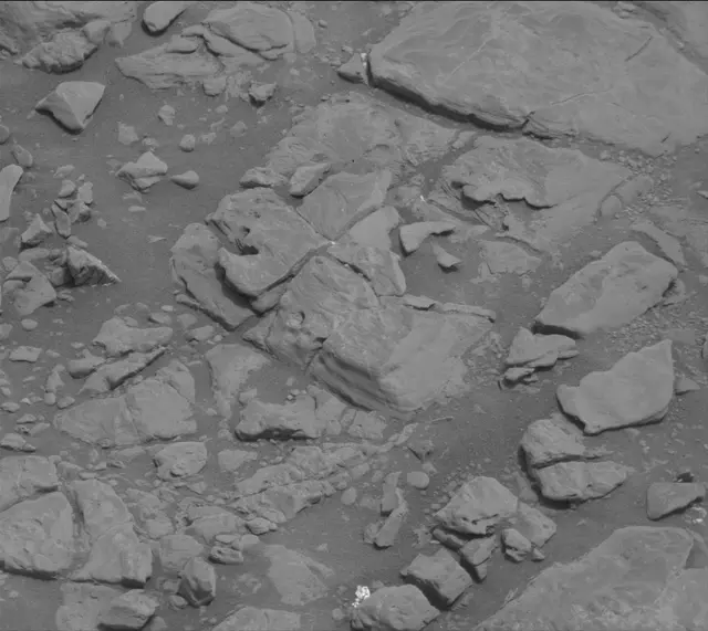 Sol 2300: Mast Camera (Mastcam)