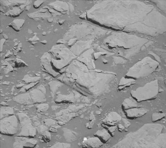 Sol 2300: Mast Camera (Mastcam)
