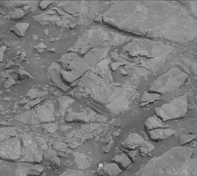 Sol 2300: Mast Camera (Mastcam)