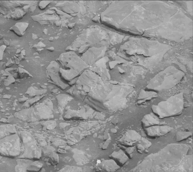 Sol 2300: Mast Camera (Mastcam)