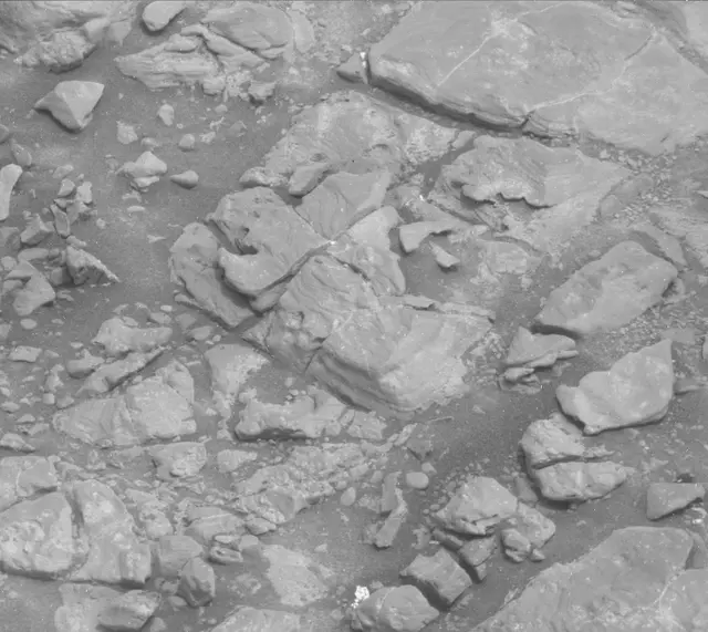 Sol 2300: Mast Camera (Mastcam)
