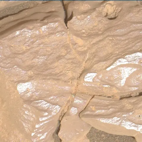 Sol 2300: Mars Hand Lens Imager (MAHLI)