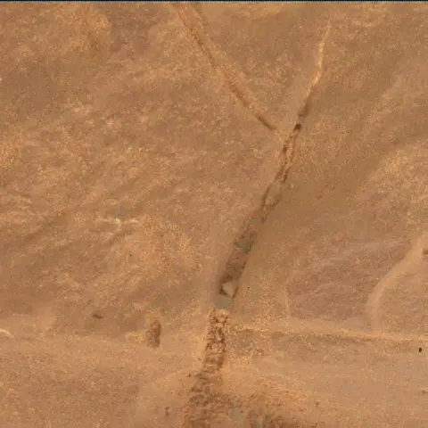 Sol 2300: Mars Hand Lens Imager (MAHLI)