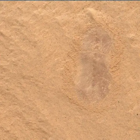 Sol 2301: Mars Hand Lens Imager (MAHLI)