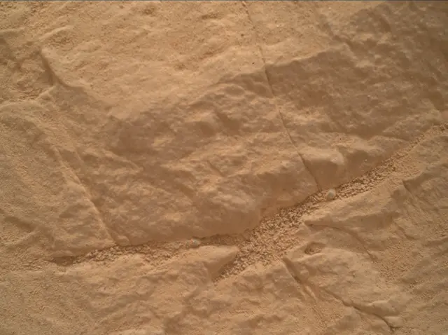Sol 2301: Mars Hand Lens Imager (MAHLI)