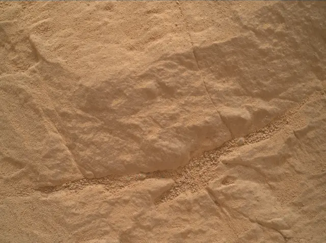 Sol 2301: Mars Hand Lens Imager (MAHLI)
