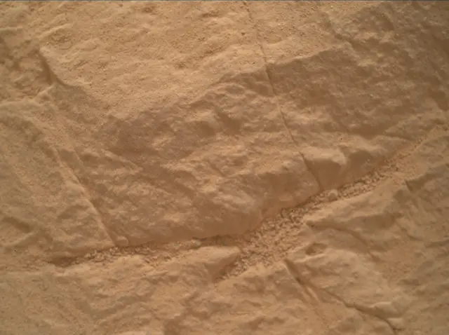 Sol 2301: Mars Hand Lens Imager (MAHLI)