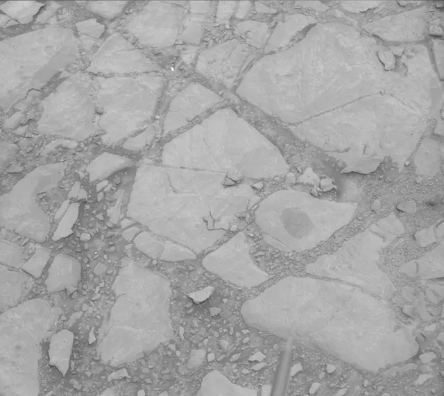 Sol 2302: Mast Camera (Mastcam)