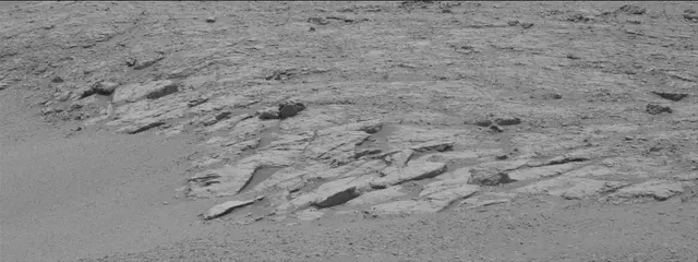 Sol 2302: Mast Camera (Mastcam)