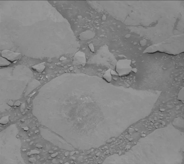 Sol 2302: Mast Camera (Mastcam)