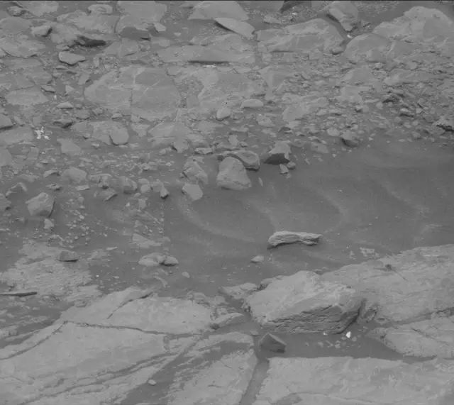 Sol 2302: Mast Camera (Mastcam)