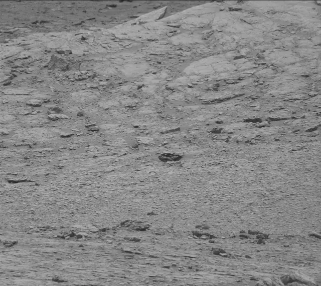 Sol 2302: Mast Camera (Mastcam)