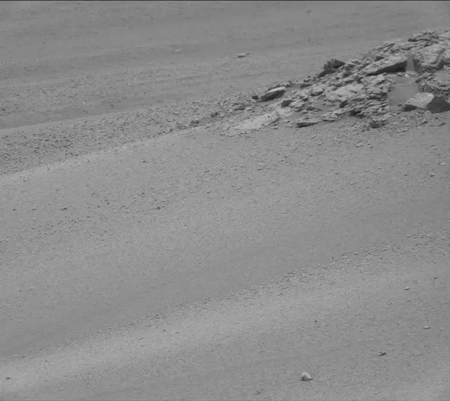 Sol 2302: Mast Camera (Mastcam)