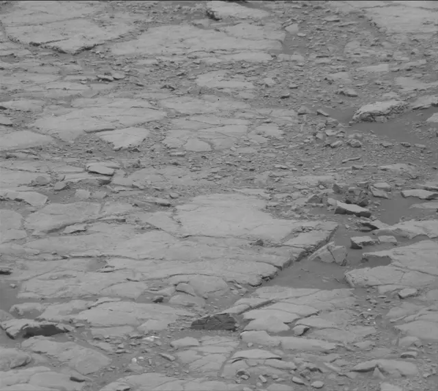 Sol 2302: Mast Camera (Mastcam)
