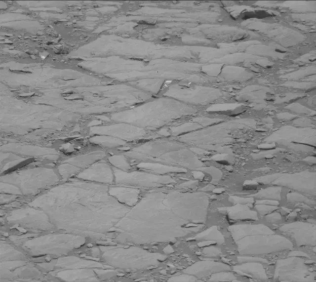 Sol 2302: Mast Camera (Mastcam)