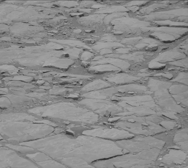 Sol 2302: Mast Camera (Mastcam)