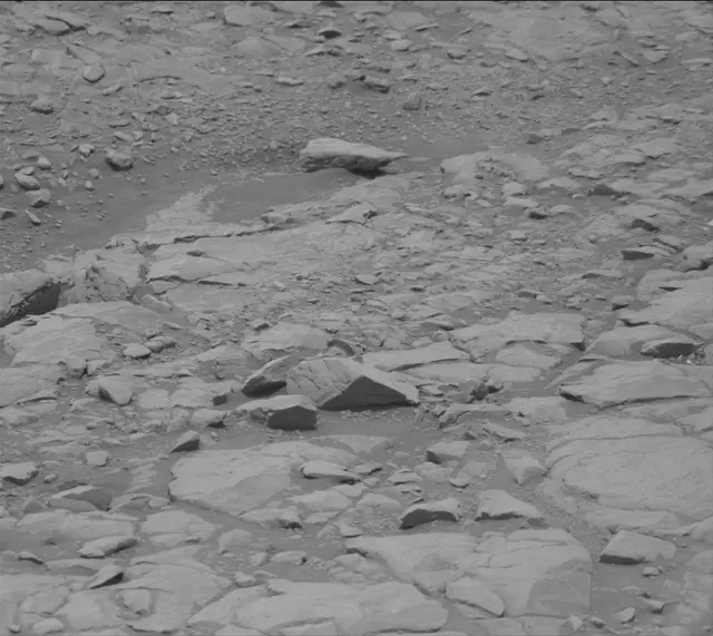 Sol 2302: Mast Camera (Mastcam)