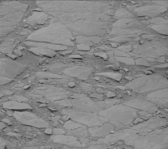 Sol 2302: Mast Camera (Mastcam)