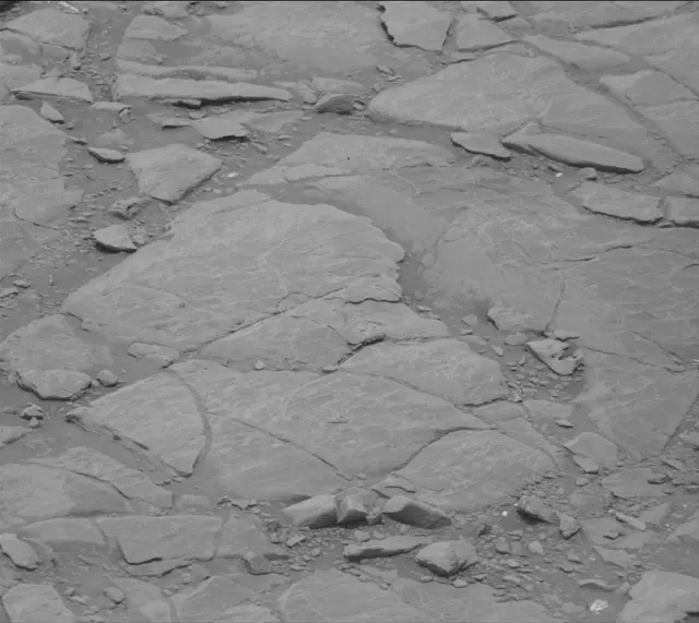 Sol 2302: Mast Camera (Mastcam)