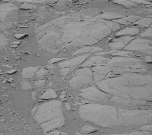 Sol 2302: Mast Camera (Mastcam)