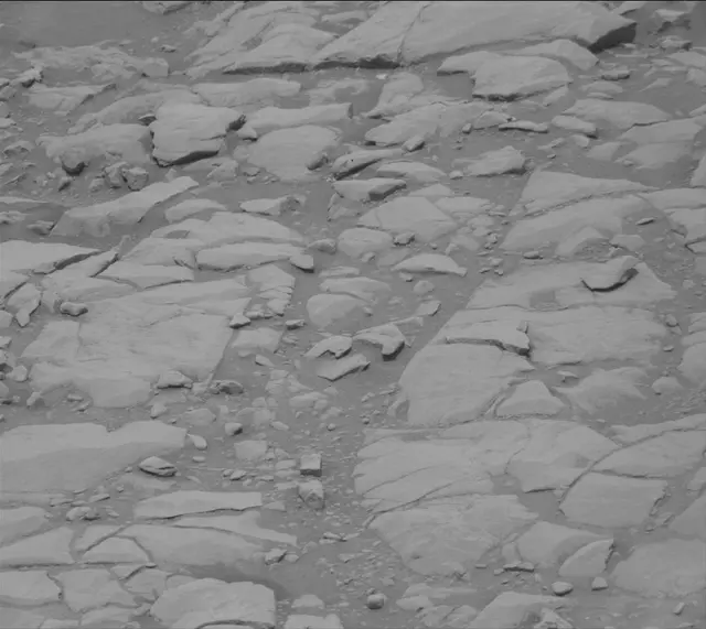 Sol 2302: Mast Camera (Mastcam)