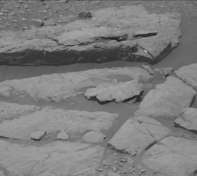 Sol 2302: Mast Camera (Mastcam)