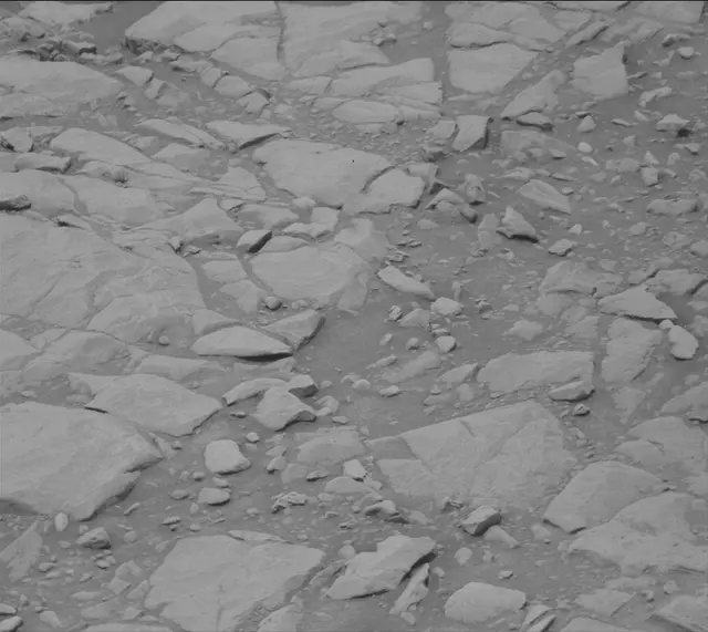 Sol 2302: Mast Camera (Mastcam)