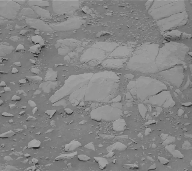 Sol 2302: Mast Camera (Mastcam)