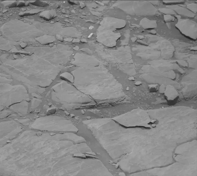Sol 2302: Mast Camera (Mastcam)