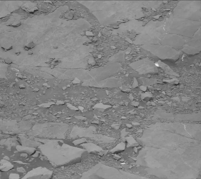Sol 2302: Mast Camera (Mastcam)