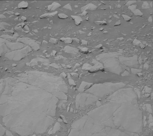 Sol 2302: Mast Camera (Mastcam)