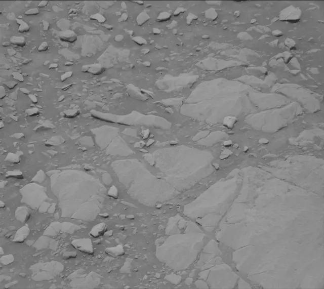 Sol 2302: Mast Camera (Mastcam)