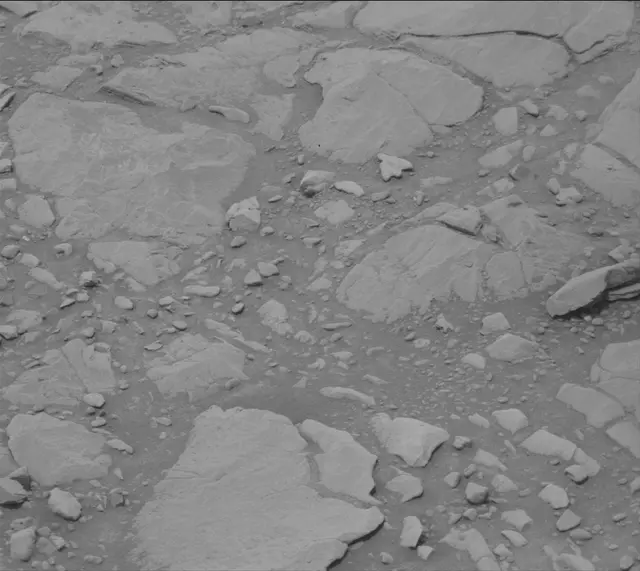Sol 2302: Mast Camera (Mastcam)