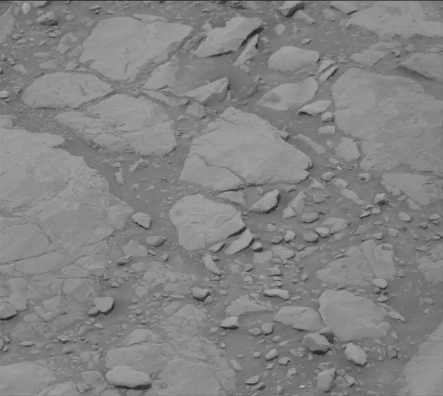 Sol 2302: Mast Camera (Mastcam)