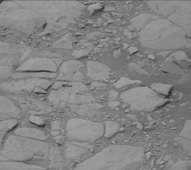 Sol 2302: Mast Camera (Mastcam)