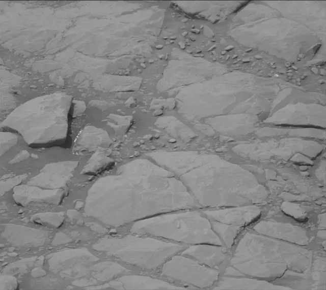 Sol 2302: Mast Camera (Mastcam)