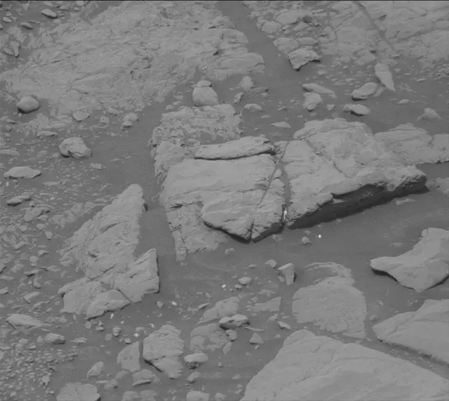 Sol 2302: Mast Camera (Mastcam)