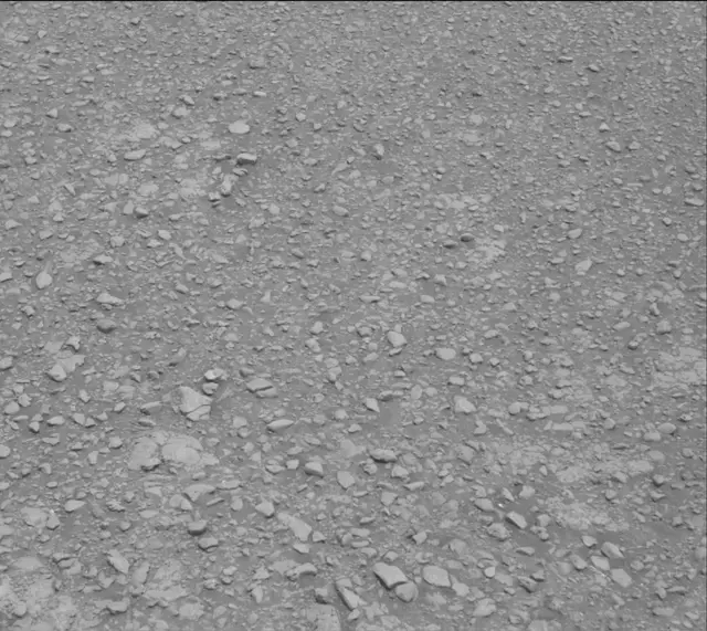 Sol 2304: Mast Camera (Mastcam)
