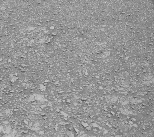 Sol 2304: Mast Camera (Mastcam)
