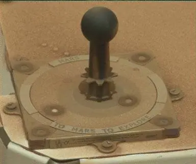 Sol 2304: Mast Camera (Mastcam)