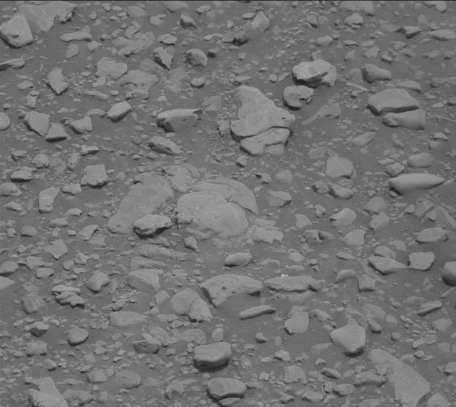 Sol 2304: Mast Camera (Mastcam)