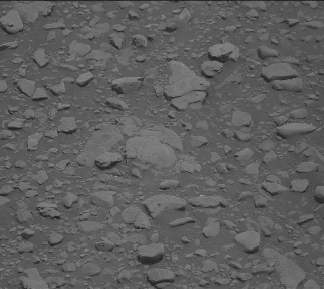 Sol 2304: Mast Camera (Mastcam)