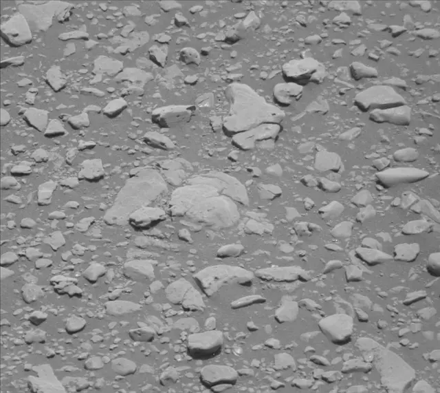 Sol 2304: Mast Camera (Mastcam)