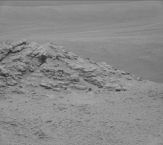 Sol 2304: Mast Camera (Mastcam)