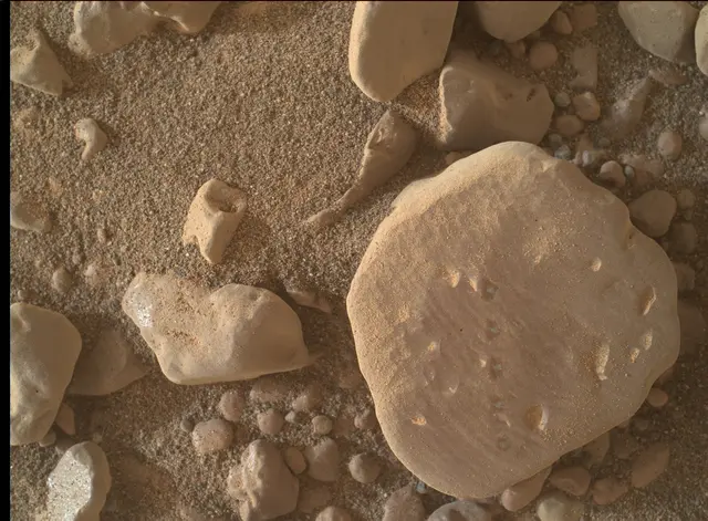Sol 2308: Mars Hand Lens Imager (MAHLI)