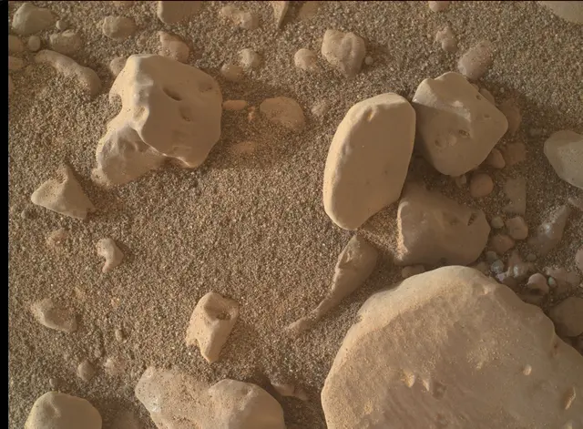 Sol 2308: Mars Hand Lens Imager (MAHLI)